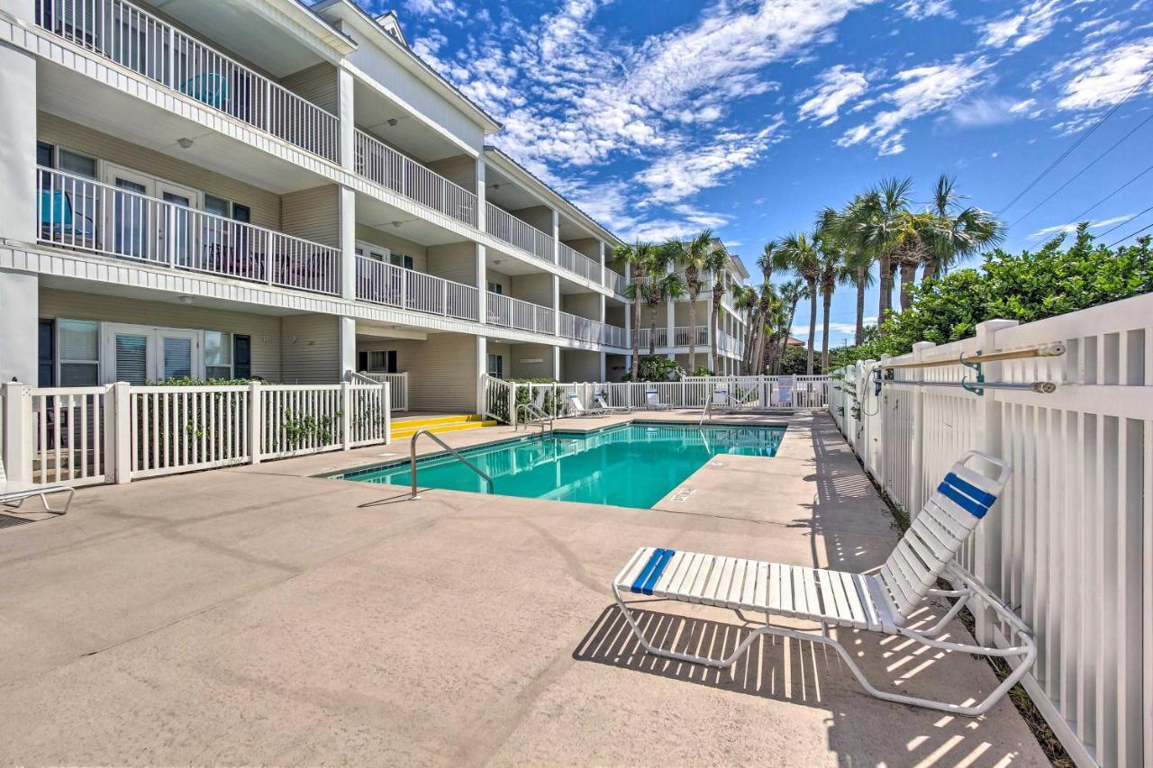 Sunny Emerald Coast Condo With Pool Steps To Beach! Destin Luaran gambar